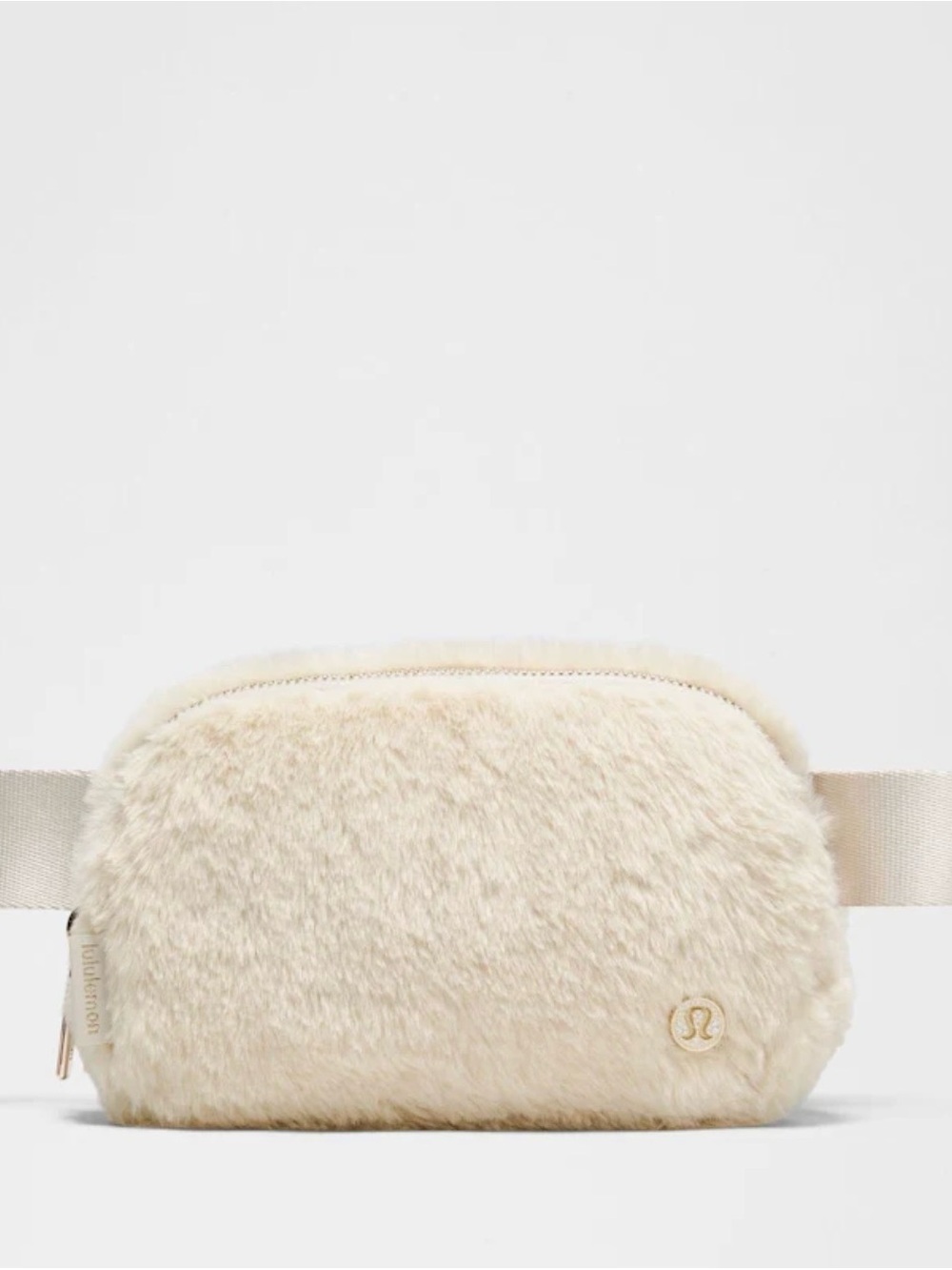 NWT lululemon everywhere Cream Fleece Belt Bag